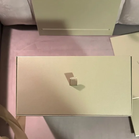 Van Cleef & Arpels Sage Green Box - Picture 7 of 9